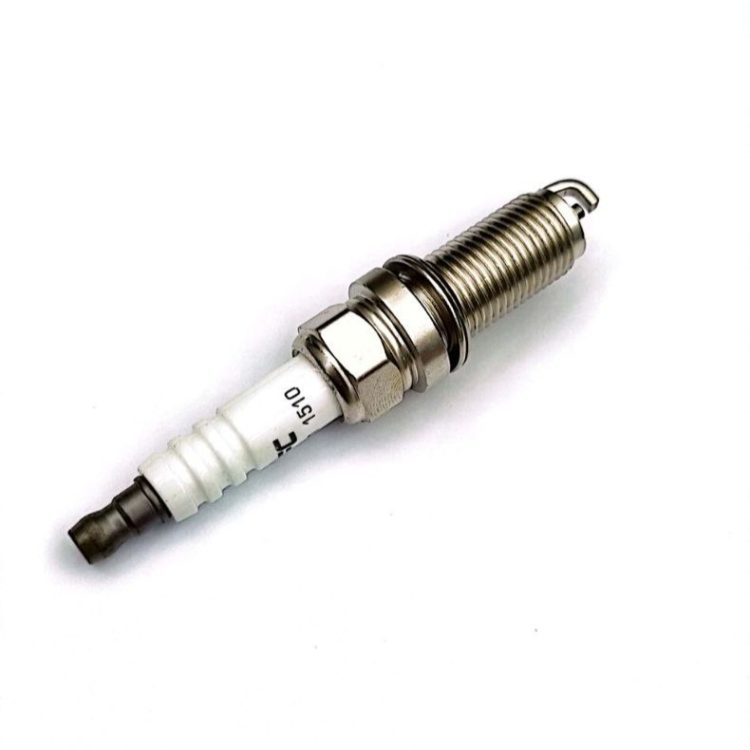 شمع موتورهاي TU5JP4-TU5P بنزيني با گپ 0.9 ميلي متر پژو 206 شرکتی اصل ایساکو