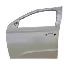 مجموعه در جلو چپ – تارا